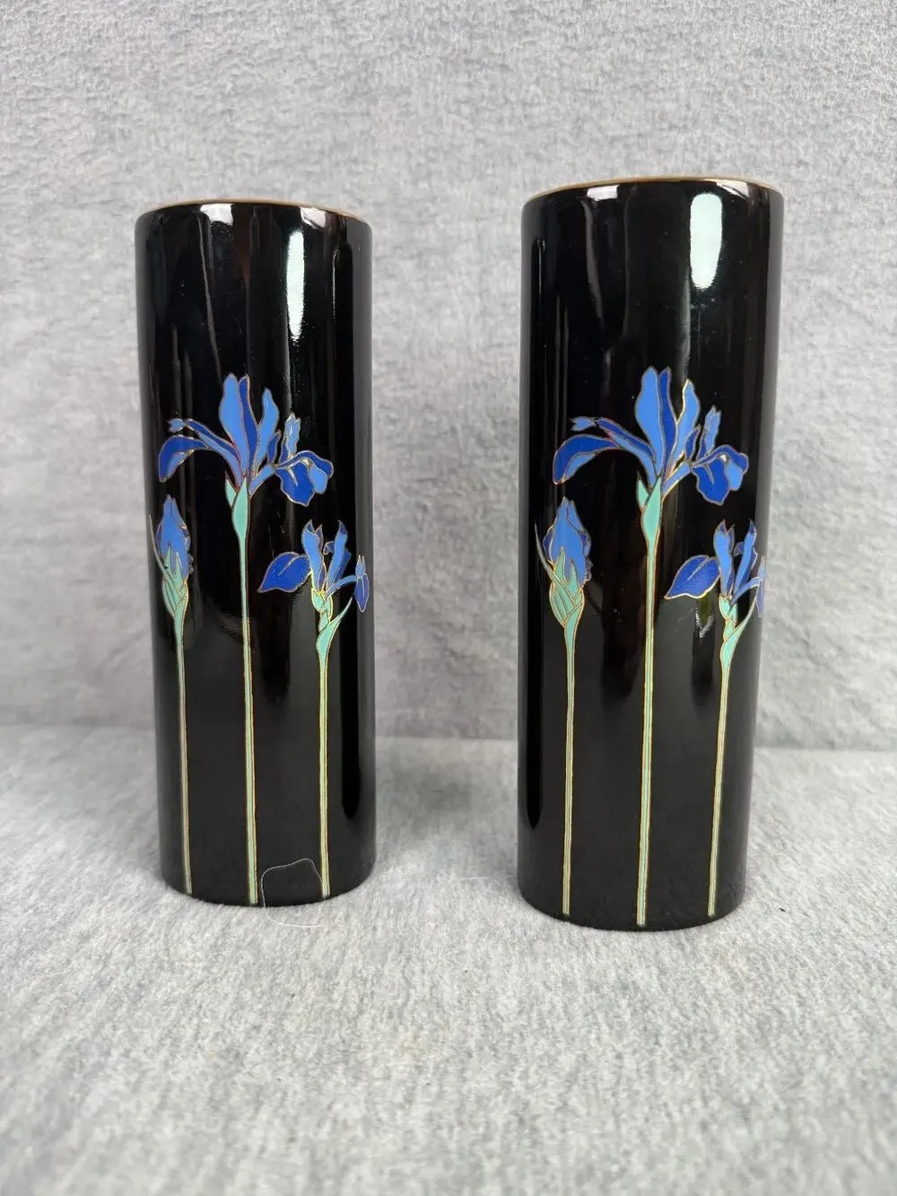 Lot of 2 Otagiri Blue Iris 6.75